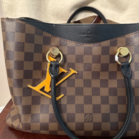 Louis Vuitton purse - Picture 4 of 5
